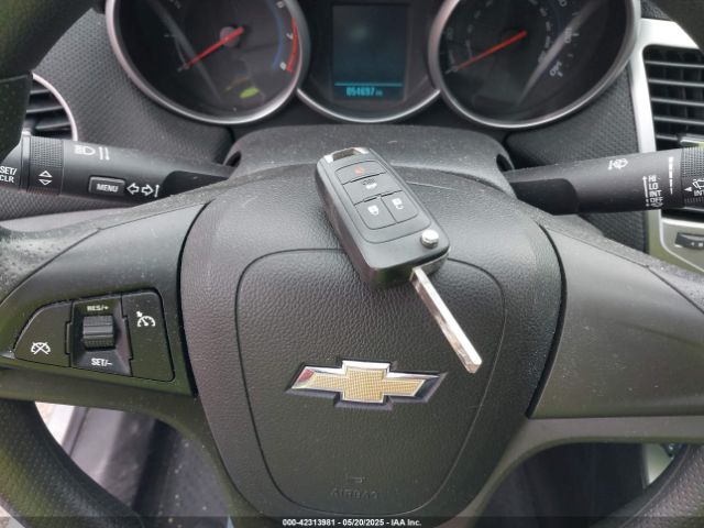1G1PK5SB4E7374929 Chevrolet CRUZE LT