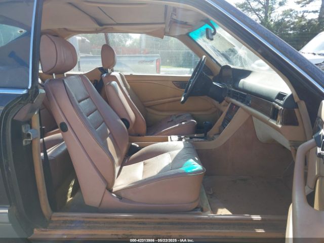 1986 MERCEDES-BENZ 560 WDBCA45D7GA200289 Photo 4