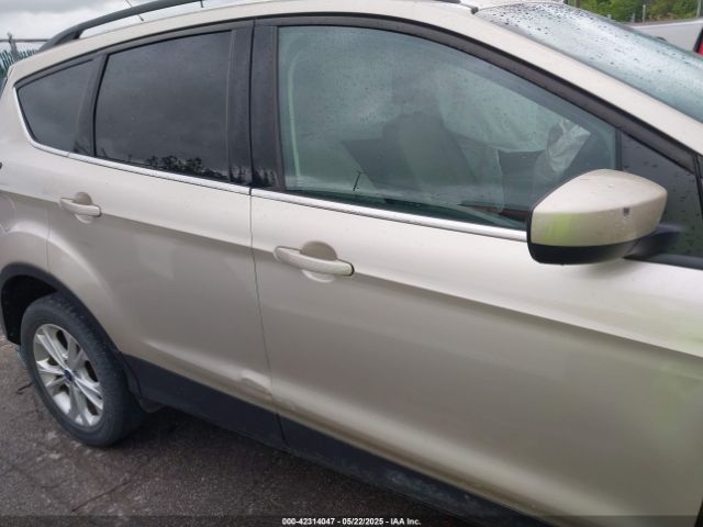 1FMCU9GD6HUC85737 Ford ESCAPE SE