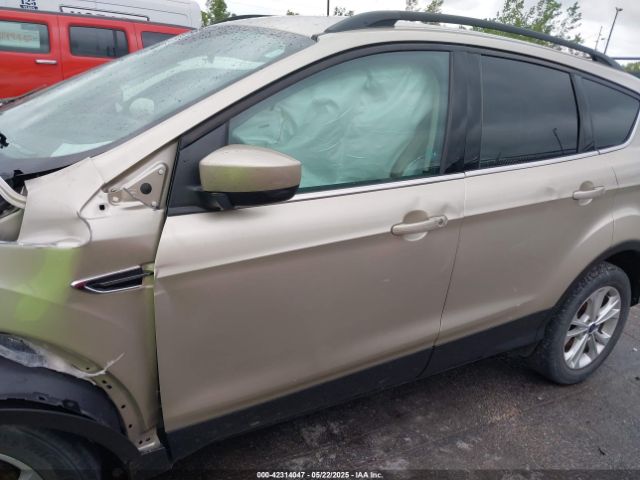 1FMCU9GD6HUC85737 Ford ESCAPE SE