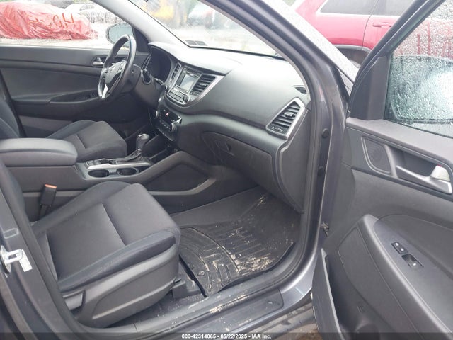KM8J3CA22HU267170 Hyundai Tucson Sport