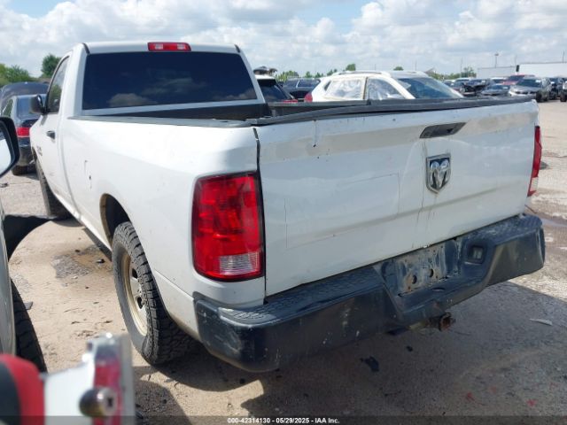 2018 RAM 1500 3C6JR6DG8JG141438 Photo 2