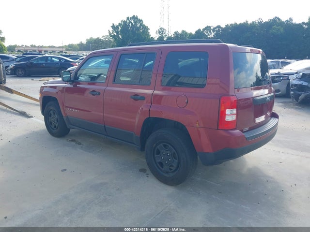1C4NJPBA8GD676815 Jeep Patriot Sport