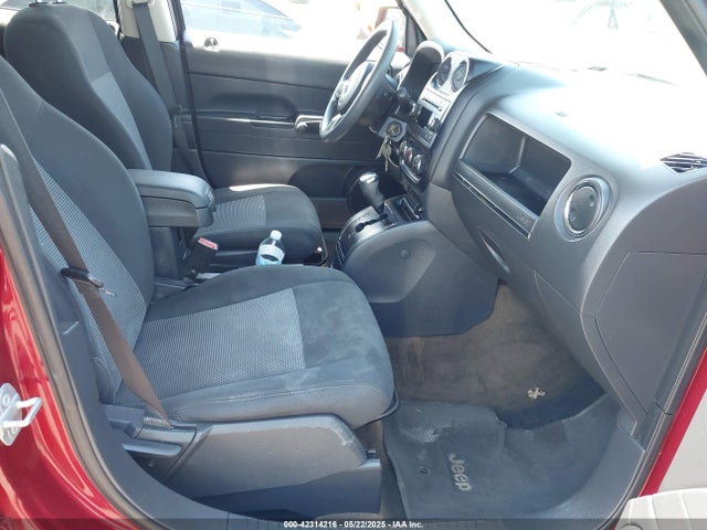 1C4NJPBA8GD676815 Jeep Patriot Sport
