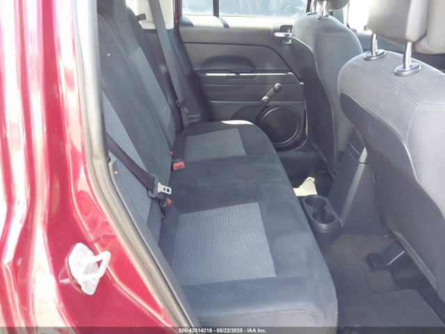 1C4NJPBA8GD676815 Jeep Patriot Sport