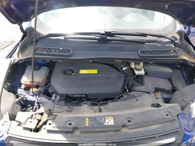 1FMCU9GX0GUA76647 Ford ESCAPE SE