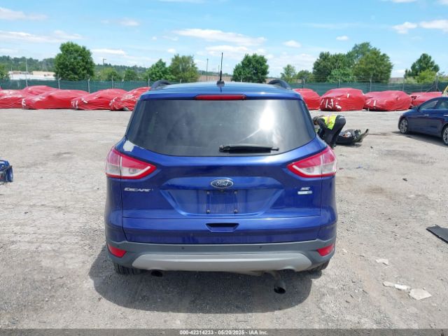 1FMCU9GX0GUA76647 Ford ESCAPE SE