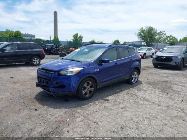1FMCU9GX0GUA76647 Ford ESCAPE SE