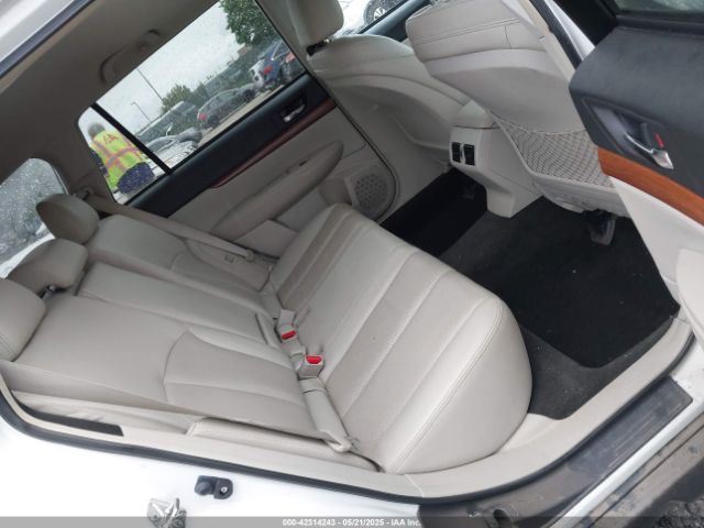 4S4BRBLC1E3320753 Subaru Outback 2.5i Limited