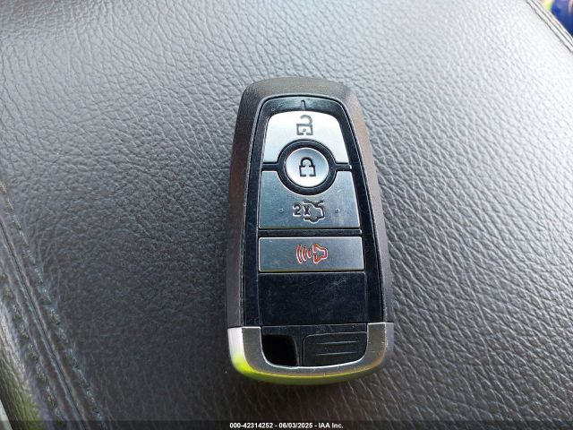 2022 FORD MUSTANG 1FA6P8TH2N5113664 Photo 10
