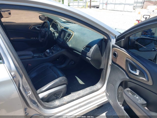 Chrysler 200 2015 1C3CCCCG7FN565618 Image 5