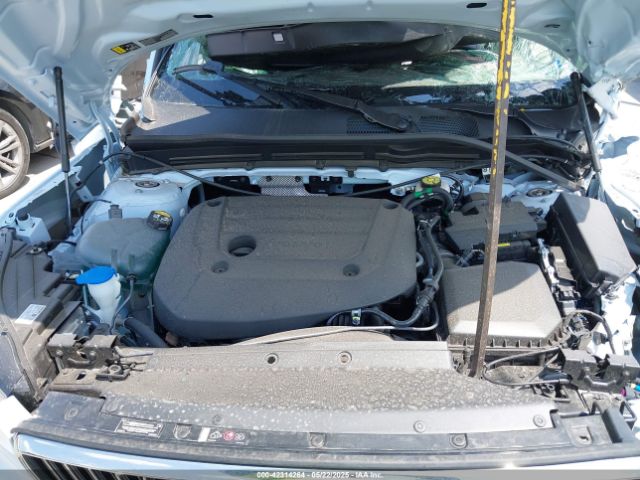 YV4L12UE6S2563585 Volvo Xc40 B5 Plus Bright Theme
