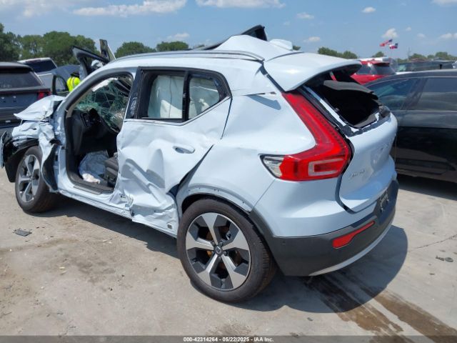 YV4L12UE6S2563585 Volvo Xc40 B5 Plus Bright Theme