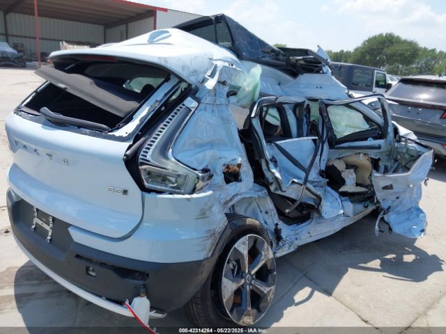 YV4L12UE6S2563585 Volvo Xc40 B5 Plus Bright Theme