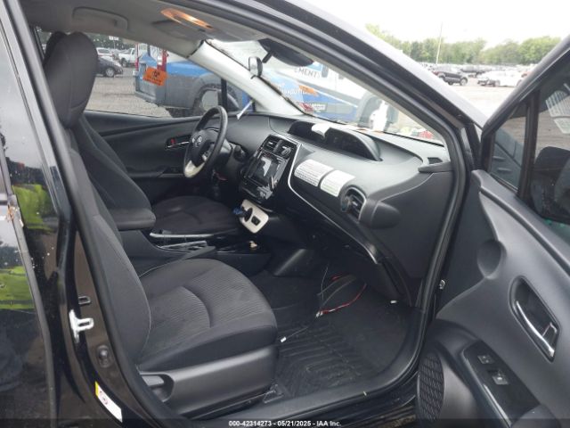 JTDKARFU9H3536248 Toyota Prius Three