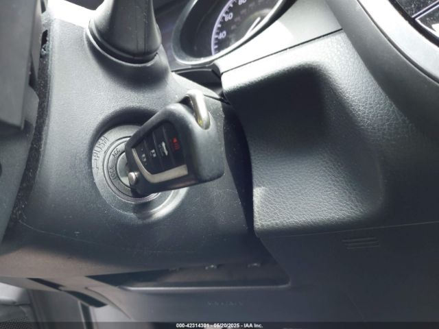 4T1B11HK8JU014347 Toyota CAMRY SE