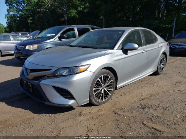 4T1B11HK8JU014347 Toyota CAMRY SE