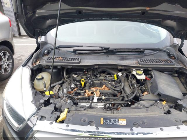1FMCU0GD1HUB57031 Ford ESCAPE SE