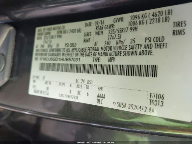 1FMCU0GD1HUB57031 Ford ESCAPE SE