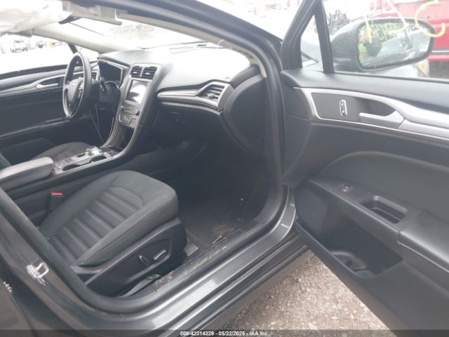 2019 FORD FUSION HYBRID 3FA6P0LU1KR154794 Photo 4