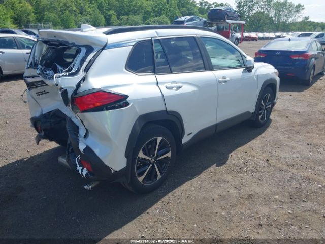 2024 TOYOTA COROLLA CROSS HYBRID 7MUFBABG2RV024594 Photo 3
