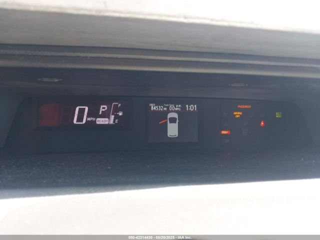 JTDKDTB35F1581312 Toyota Prius C One