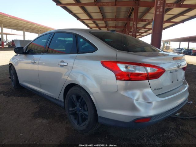 1FADP3F28EL300307 Ford FOCUS SE