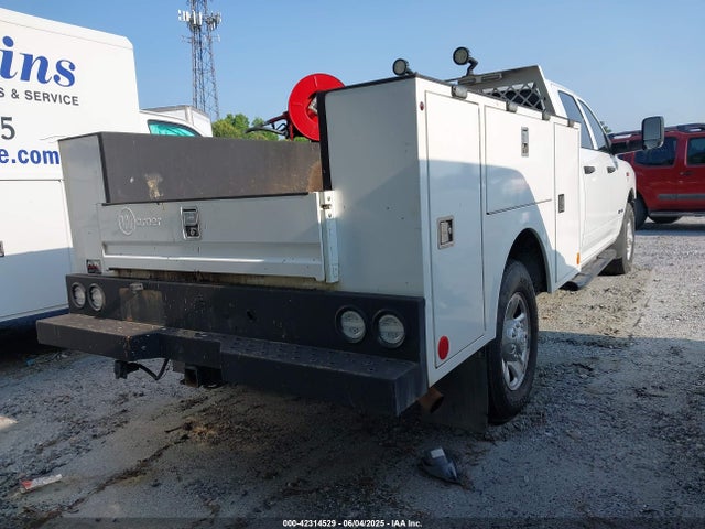 3C7WR4HJ9MG620192 RAM 2500 Tradesman  4x2 8' Box