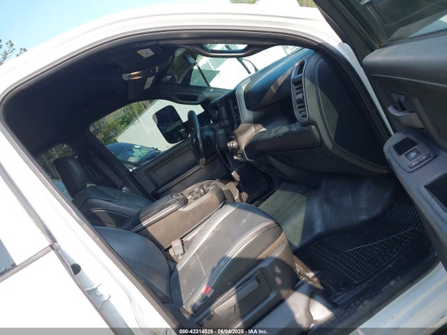 3C7WR4HJ9MG620192 RAM 2500 Tradesman  4x2 8' Box