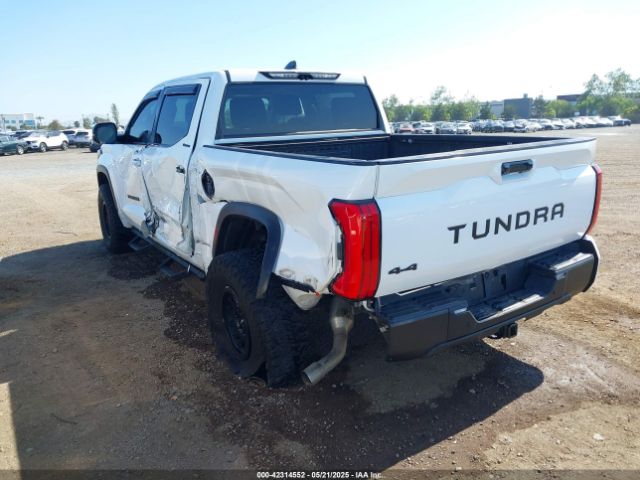 2024 TOYOTA TUNDRA 5TFWA5DB5RX185795 Photo 2