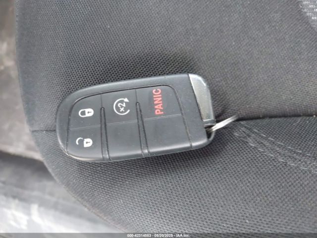 ZACCJBBT6FPC26785 Jeep Renegade Latitude