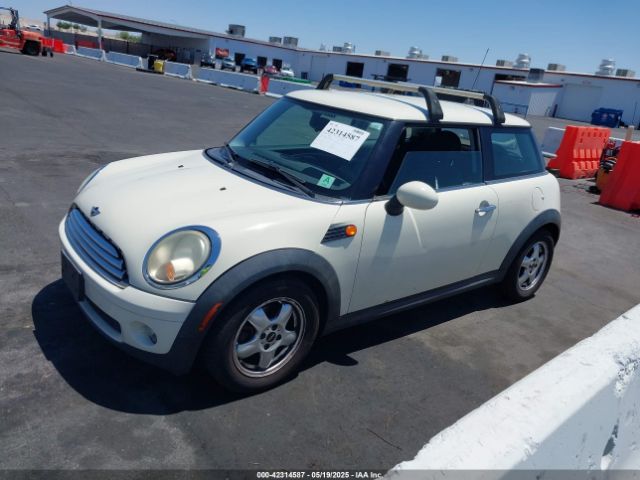 2010 MINI COOPER WMWMF3C53ATZ25765 Photo 5