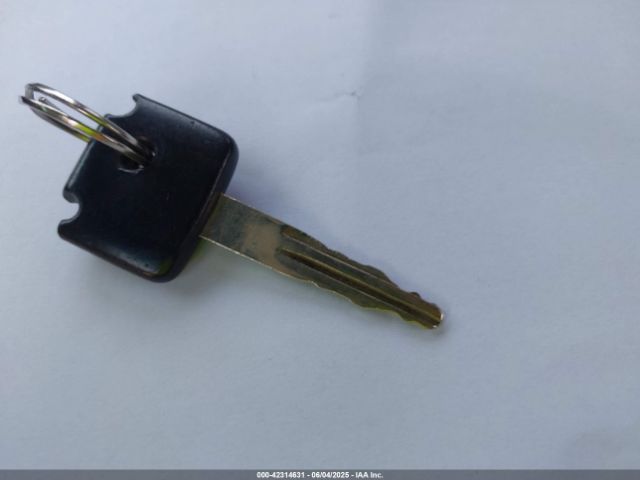 1N6AD0CU1GN719727 Nissan 2016