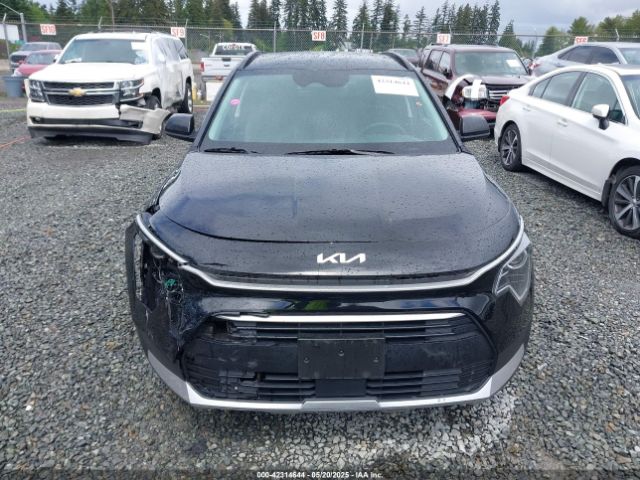 KNDCR3LE0R5144708 KIA NIRO EX
