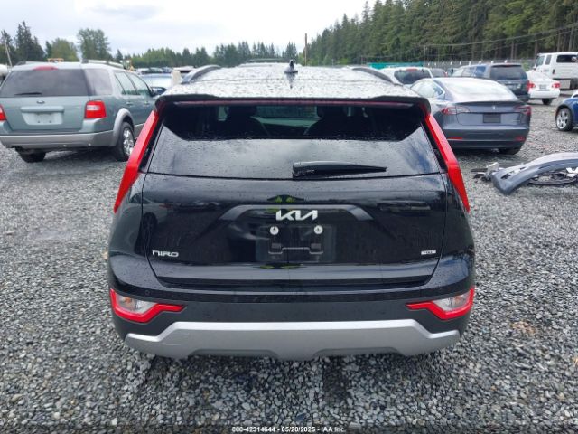 KNDCR3LE0R5144708 KIA NIRO EX
