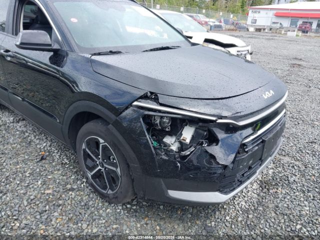 KNDCR3LE0R5144708 KIA NIRO EX