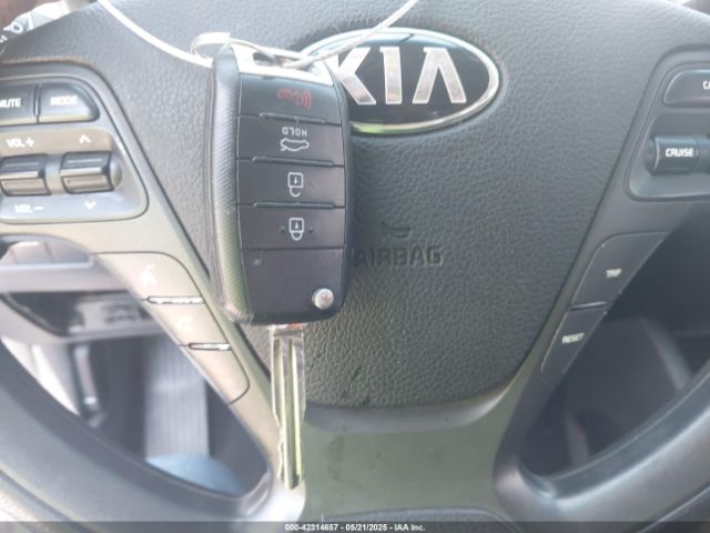 KNAFK5A8XG5572550 KIA FORTE LX