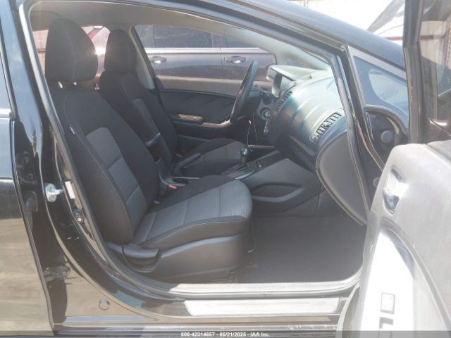 KNAFK5A8XG5572550 KIA FORTE LX