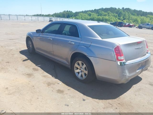 2014 CHRYSLER 300 2C3CCAAG4EH379971 Photo 2