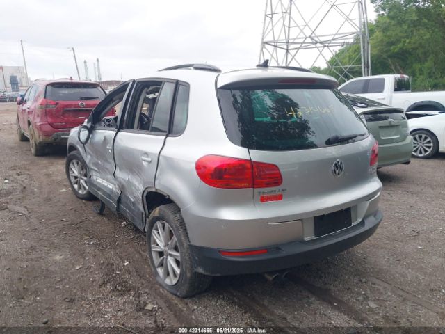 2015 VOLKSWAGEN TIGUAN WVGBV7AX9FW595477 Photo 2