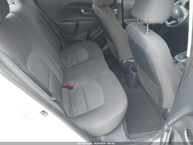 KNADM4A39E6381211 KIA RIO LX