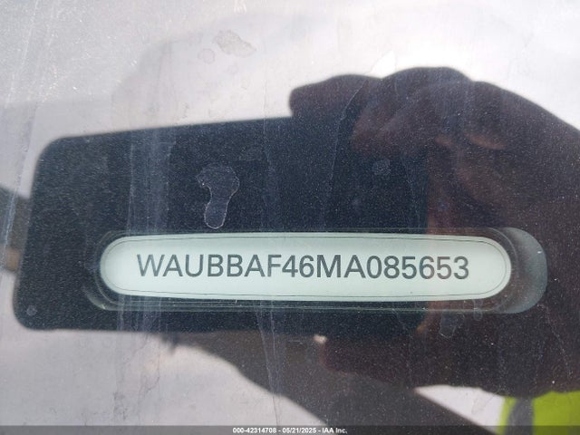 WAUBBAF46MA085653 Audi 40 tfsi (2.0t)