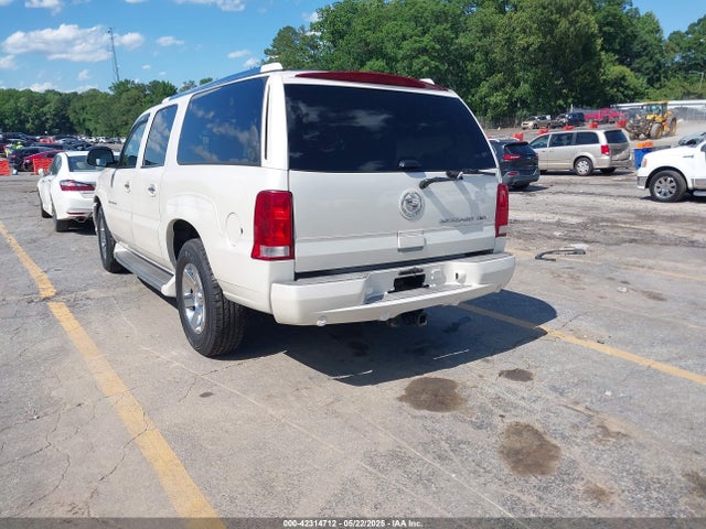 2005 CADILLAC ESCALADE ESV 3GYFK66N35G218053 Photo 2