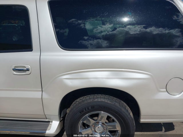 2005 CADILLAC ESCALADE ESV 3GYFK66N35G218053 Photo 5