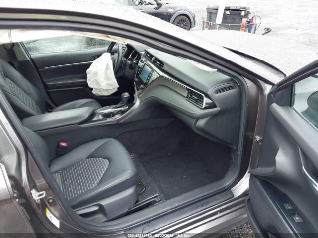 4T1B11HK6KU778697 Toyota CAMRY SE