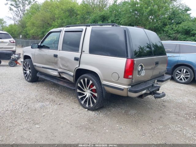 1999 CHEVROLET TAHOE 1GNEK13R8XR102093 Photo 2