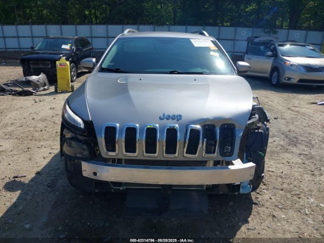 1C4PJMCB5HW611179 Jeep Cherokee Latitude 4x4