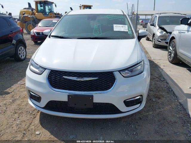 2C4RC1BG0PR616490 Chrysler Pacifica Touring L