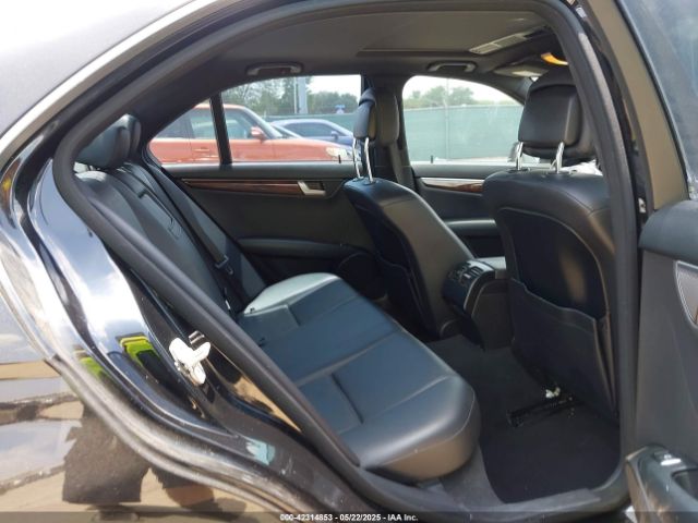 WDDGF4HB7EA955671 Mercedes-Benz C 250 Luxury/sport
