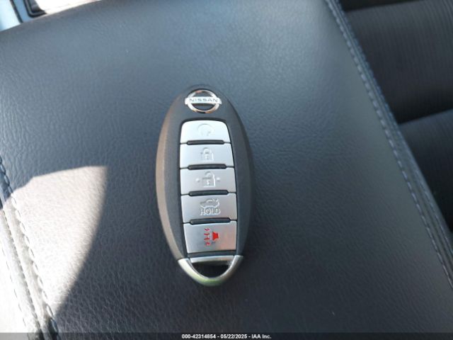 2017 NISSAN MAXIMA 1N4AA6AP7HC387226 Photo 10